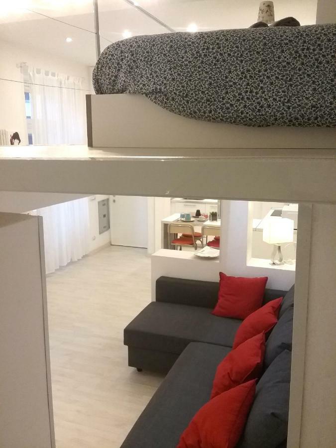 Isola Flat Lejlighed Milano Eksteriør billede